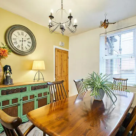 Host & - Sunstar * 휫비